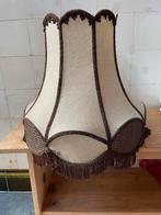 Nostalgische lampenkap , bruin/beige en franjes, Huis en Inrichting, Lampen | Lampenkappen, Ophalen of Verzenden, Bruin, Rond