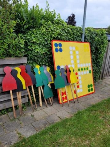 Straatversiering te huur Hollandse Klassieke spellen beschikbaar voor biedingen