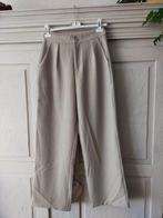 Mooie beige pantalon van Dazy maar M, Ophalen of Verzenden, Zo goed als nieuw, Beige