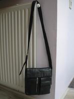 BURKELY zwart leren schoudertasje goede staat, Sieraden, Tassen en Uiterlijk, Tassen | Damestassen, Ophalen of Verzenden, Zo goed als nieuw