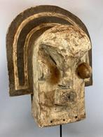 250302 Antiek Afrikaans Motetela or Tetela masker uit Congo., Ophalen of Verzenden