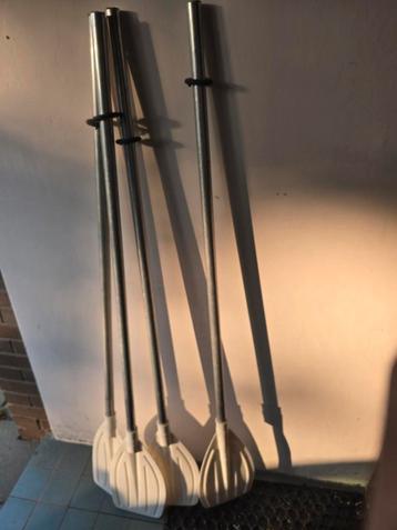 4 Aluminium roeispanen / peddels  beschikbaar voor biedingen