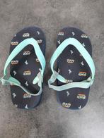 Stoere slippers van de Hema met vw busjes erop, maat 24., Kinderen en Baby's, Babykleding | Schoentjes en Sokjes, Gebruikt, Overige typen