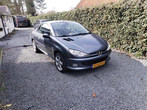 Peugeot 206 1.6 16V CC (nieuwe APK), Auto's, Peugeot, Particulier, ABS, Airbags, Airconditioning, Bluetooth, Boordcomputer, Centrale vergrendeling