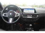 BMW 1 Serie 118i Executive Sport Line / Panoramadak / Sports, 65 €/maand, Gebruikt, Met garantie (alle), Wit