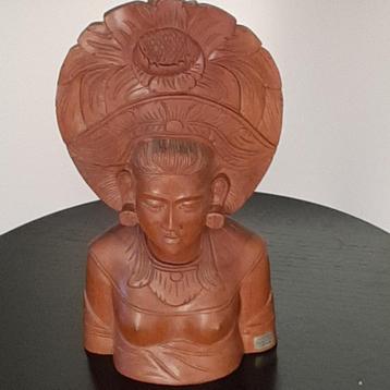 🗽Vintage: Handgesneden houten beeld van djanger🏷️€50,- beschikbaar voor biedingen