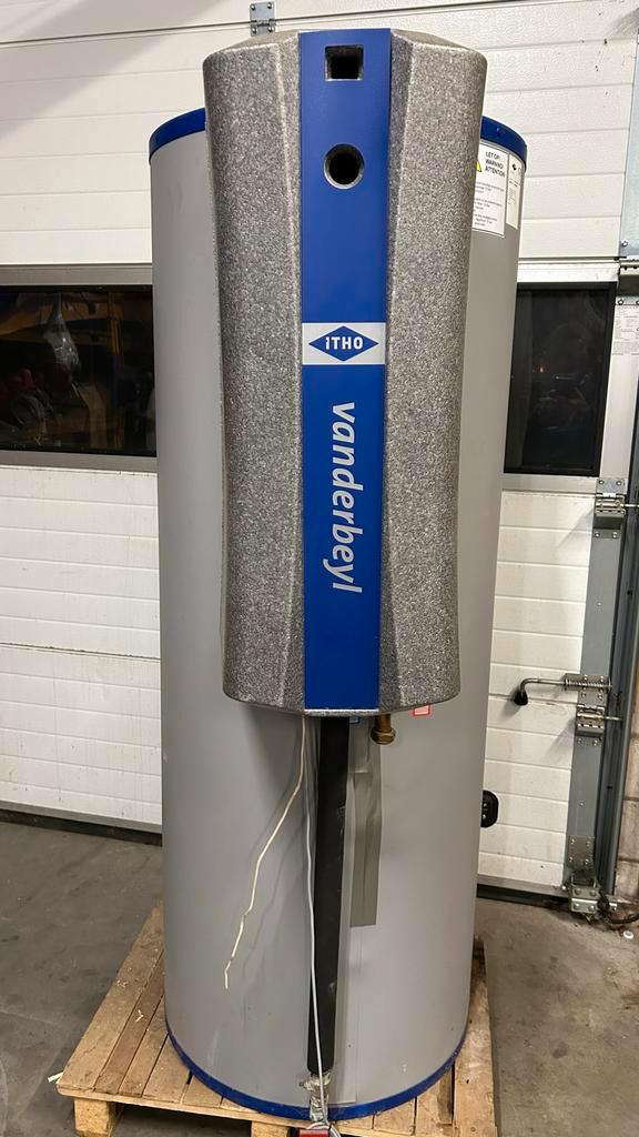 Oplaadboiler 300L  Warmtewisselaar boilervat buffervat, Doe-het-zelf en Verbouw, Geisers en Boilers, Gebruikt, Boiler, 100 liter of meer