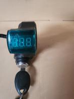 Contactslot met voltmeter voor fatbike, Fietsen en Brommers, Fietsaccessoires | Overige Fietsaccessoires, Ophalen, Zo goed als nieuw