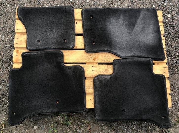 Genuine LR072281 Carpet Floor Mat Set for Range Rover, Auto-onderdelen, Interieur en Bekleding, Land Rover, Nieuw, Ophalen of Verzenden