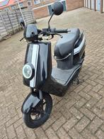 NIU N PRO ELECTR SCOOTER  DUBBELE  ACCU 2019, Ophalen, Zo goed als nieuw