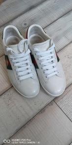 Gucci 40, Wit, Ophalen of Verzenden, Gucci, Sneakers of Gympen