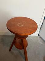Draaibaar houten krukje, Ophalen, In hoogte verstelbaar, Gebruikt, Hout