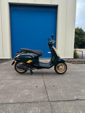 Vespa Sprint 50cc Racing Sixties beschikbaar voor biedingen