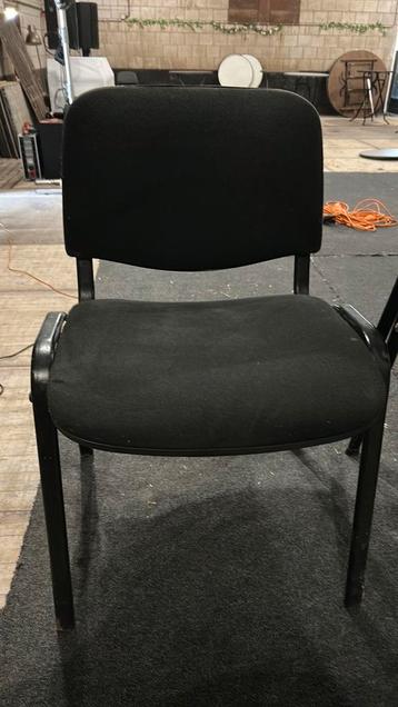 Heel veel kantoor/kantine stoelen. beschikbaar voor biedingen