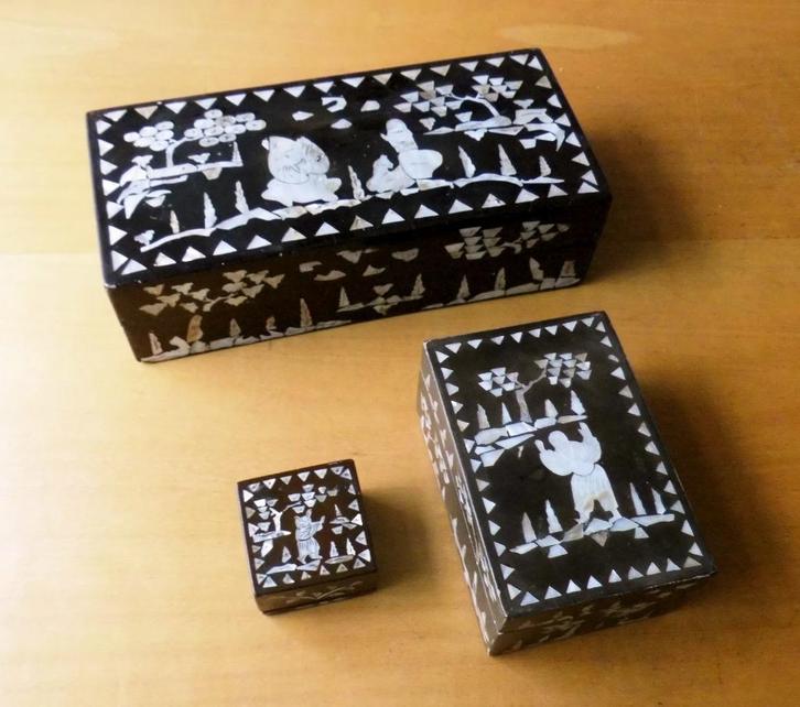 Chinese lakkistjes met parelmoer inleg 3 stuks, Antiek en Kunst, Kunst | Niet-Westerse kunst, Ophalen of Verzenden