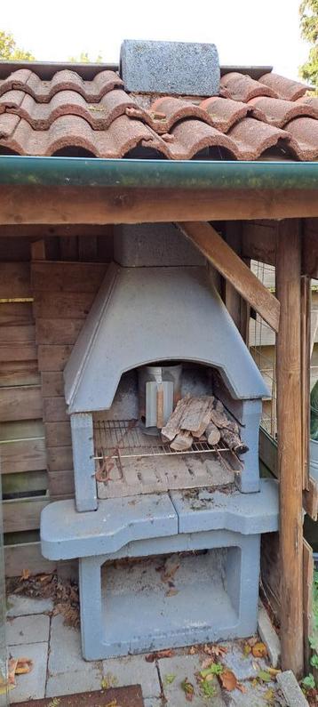 Buitenoven beschikbaar voor biedingen