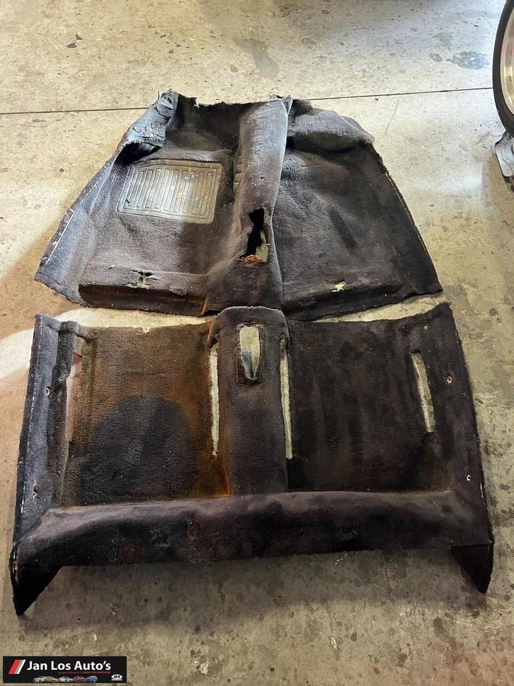 Audi 80 Coupe B2 Vloermat vloerbedekking bruin hoogpolig, Auto-onderdelen, Interieur en Bekleding, Audi, Gebruikt, Herkomst onderdeel bekend