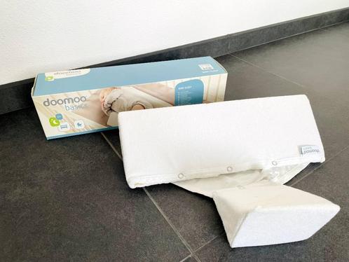Doomoo Basics zijligkussen, Kinderen en Baby's, Kinderkamer | Beddengoed, Zo goed als nieuw, Kussen, Wit, Jongetje of Meisje, Ophalen