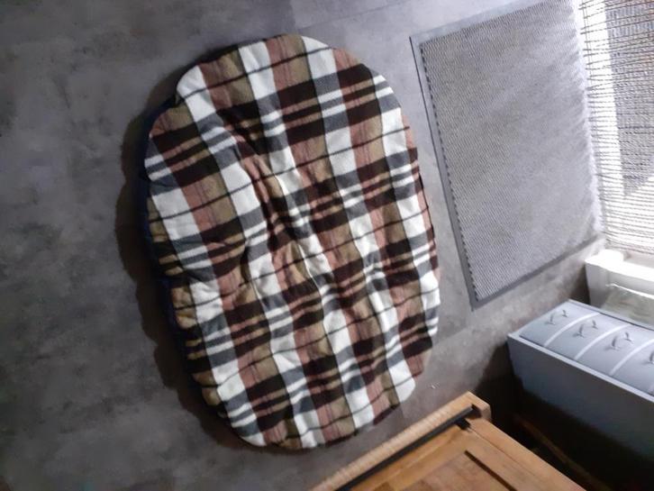 Benchkussen, Dieren en Toebehoren, Hondenbenches, Zo goed als nieuw, Ophalen