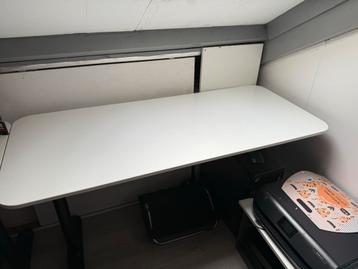 Bureau verstelbaar 2x (Ikea Bekant) - afbeelding 1