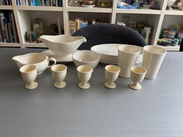 Servies Petrus Regout, Societé Ceramique, Royal Sphinx beschikbaar voor biedingen