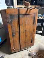 Antieke kast, Ophalen