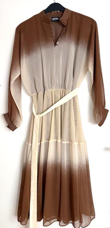 Chique damesjurk vintage jaren 70/80 beschikbaar voor biedingen