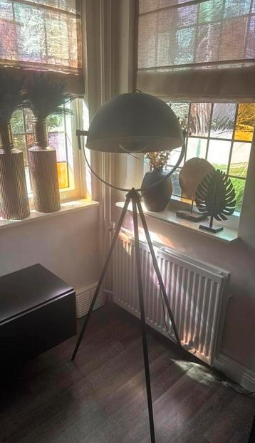 Zwarte Lampen Set: Staande & Hanglamp. beschikbaar voor biedingen