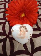 Porseleinen hartvormig doosje met engel, Antiek en Kunst, Ophalen of Verzenden