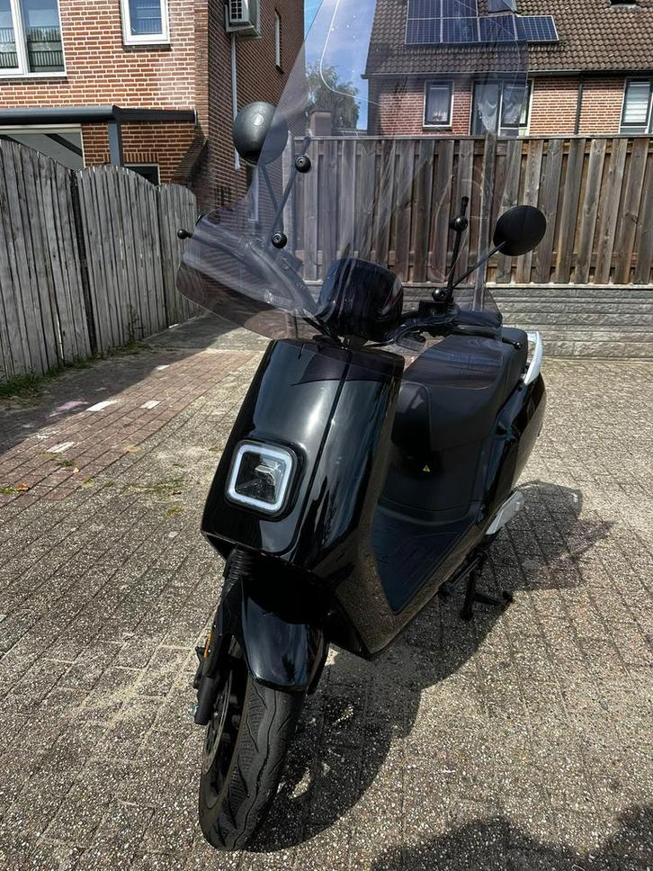 Iva E-GO S5 Bosch electrische scooter uit 2022, Fietsen en Brommers, Snorfietsen en Snorscooters, Zo goed als nieuw, Overige merken