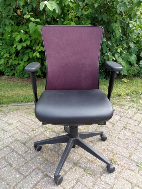 GAUD bureaustoel met armleuningen, Huis en Inrichting, Bureaustoelen, Gebruikt, Bureaustoel, Zwart, Ergonomisch, Ophalen