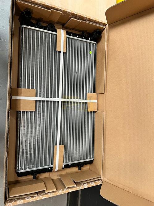 Skoda Octavia Radiateur (1.6i 74Kw./1.8i/2.0i/1.9SDi/TDi) OE, Auto-onderdelen, Airco en Verwarming, Skoda, Nieuw, Ophalen of Verzenden