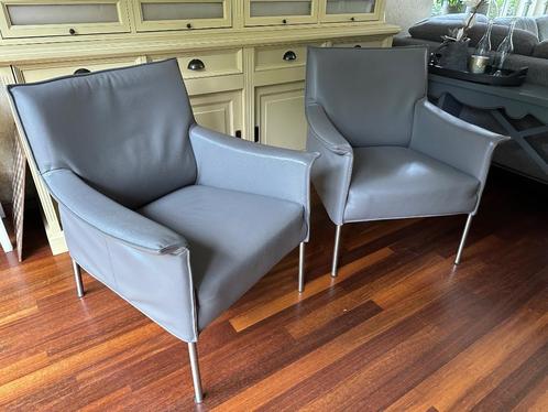 2 Leder design stoelen Design on Stock - grijs, Huis en Inrichting, Fauteuils, Gebruikt, Leer, 50 tot 75 cm, Minder dan 75 cm
