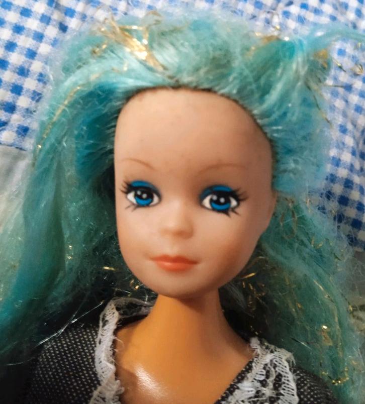Simba Barbypop met blauw haar, Verzamelen, Poppen, Zo goed als nieuw, Pop, Ophalen