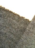 Gudbrandsdalens Bardal 380; groenbruin; 26 meter meubelstof, Hobby en Vrije tijd, Stoffen en Lappen, Wol, 120 cm of meer, Ophalen of Verzenden