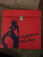 Wim Kan Koffertje - LP's, Boek, Krant in Zeer Goede Staat, Ophalen of Verzenden, Zo goed als nieuw