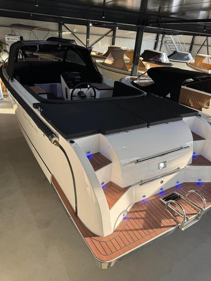 Lago Amore 733 - Honda 100pk ( Full option ), Watersport en Boten, Sloepen, 70 pk of meer, 6 meter of meer, Binnenboordmotor, Benzine