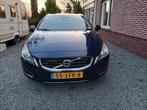 Volvo V60 T3 ocean race, Auto's, Volvo, Voorwielaandrijving, 74 €/maand, Beige, 4 cilinders