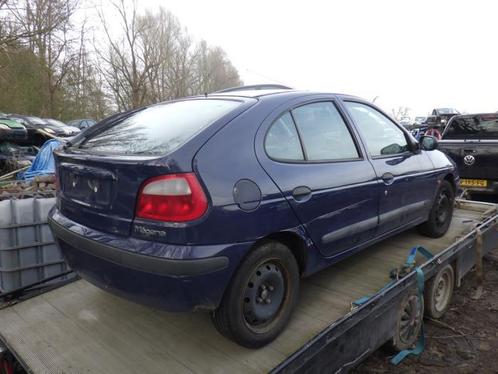 Buitenspiegel rechts van een Renault Megane, Auto-onderdelen, Spiegels, Renault, Gebruikt, 3 maanden garantie, Ophalen of Verzenden