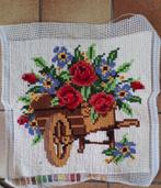 Stramien geborduurd kruiwagen bloemen vierkant vintage retro, Ophalen of Verzenden, Nieuw, Wit, Vierkant