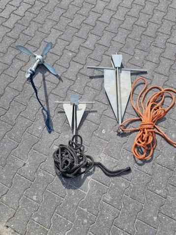 Verschillende ankers te koop/ partij ankers beschikbaar voor biedingen