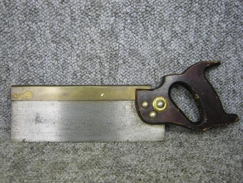 Kapzaag, Warranted Superior. 25cm 15TPI, Antiek en Kunst, Antiek | Gereedschap en Instrumenten, Verzenden