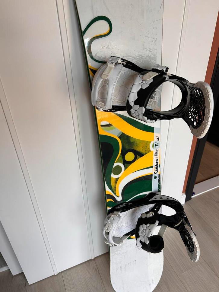 Burton Custom Snowboard met Triad Bindingen, Sport en Fitness, Snowboarden, Gebruikt, Board, Ophalen of Verzenden