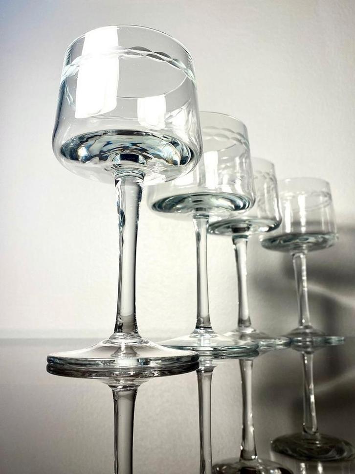 Gegraveerde antieke Anjou wijnglazen (kristal, set van 7), Antiek en Kunst, Antiek | Glas en Kristal, Ophalen of Verzenden