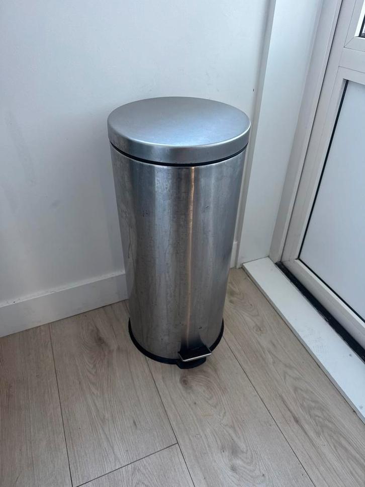 Bin 30L, Huis en Inrichting, Woonaccessoires | Prullenbakken, Zo goed als nieuw, Kunststof, Minder dan 50 cm, 40 liter of meer