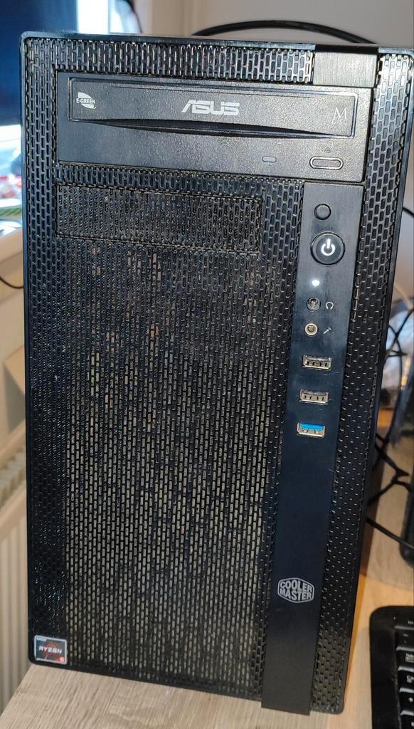 Game Pc Compleet AMD ryzen 3 2200G, Computers en Software, Desktop Pc's, Zo goed als nieuw, 3 tot 4 Ghz, SSD, 16 GB, Met videokaart