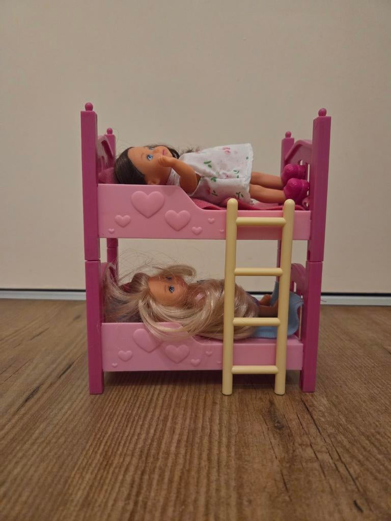 Poppen bedden/stapelbed, Ophalen of Verzenden, Zo goed als nieuw, Toebehoren