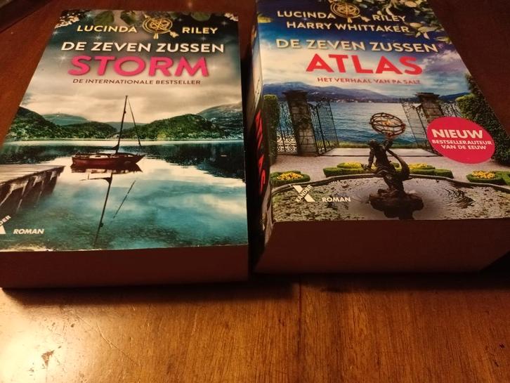 Storm + Atlas van De Zeven Zussen ONGELEZEN, Boeken, Romans, Zo goed als nieuw, Ophalen of Verzenden