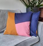 Sierkussen gequilt | Okergeel, blauw en roze 50x50cm, Huis en Inrichting, Woonaccessoires | Kussens, Verzenden, Nieuw, Blauw, Vierkant