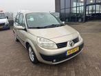 Renault Scénic 2.0 16V TREKHAAK !, 1998 cc, 4 cilinders, Beige, Origineel Nederlands
